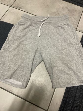 H@m shorts gr 152 grau
