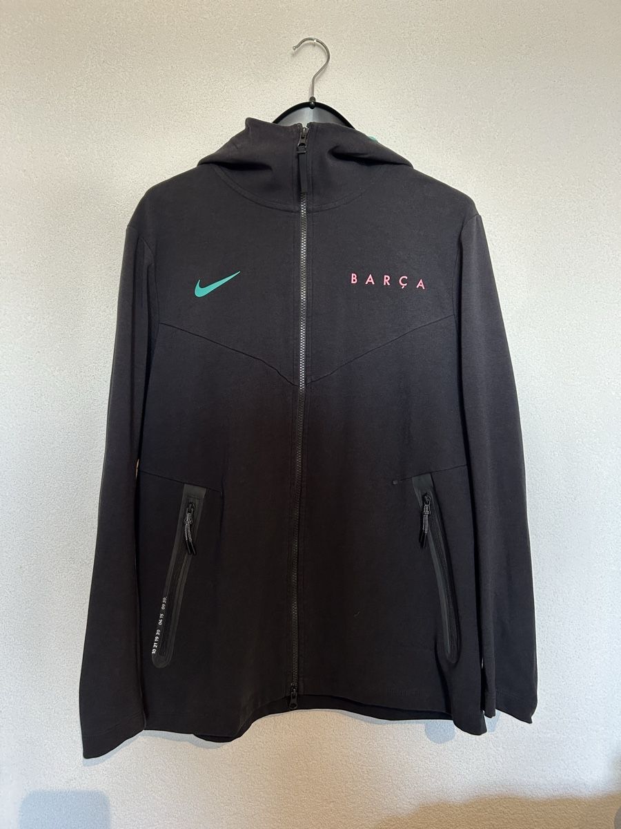 Nike Giacche: Nike tech FC Barcelone – Nuovo (secondo la descrizione) da Montagny-Yverdon venduto da nico_199
