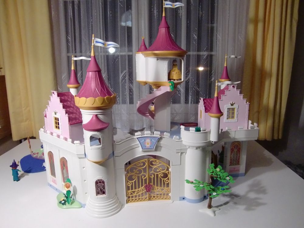 playmobil schloss mit einrichtung