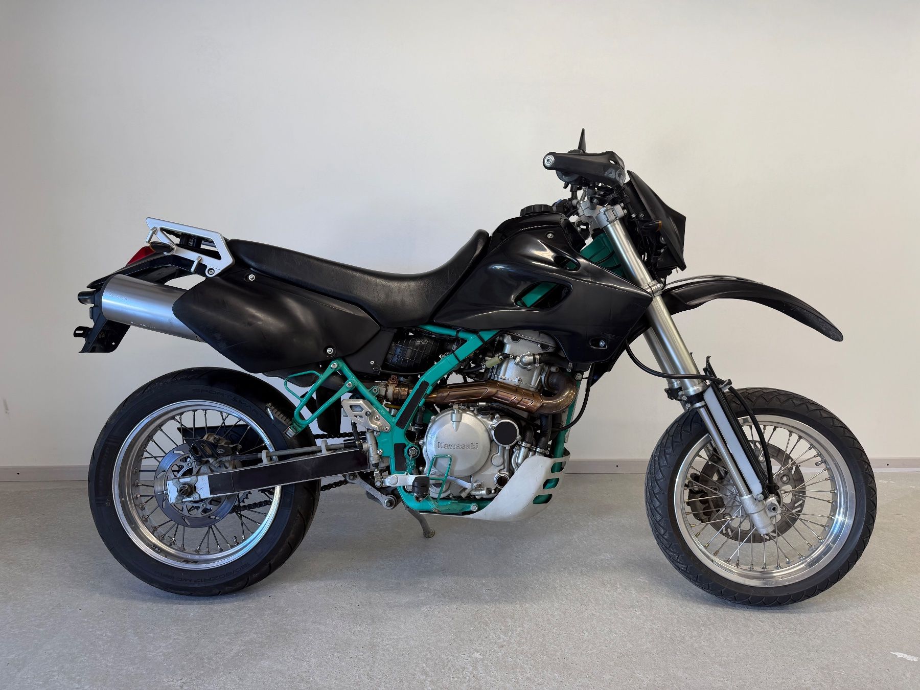 Kawasaki Strasse: Kawasaki KLX 650 Supermoto/Enduro – Gebraucht aus Trogen von Alpinmotos