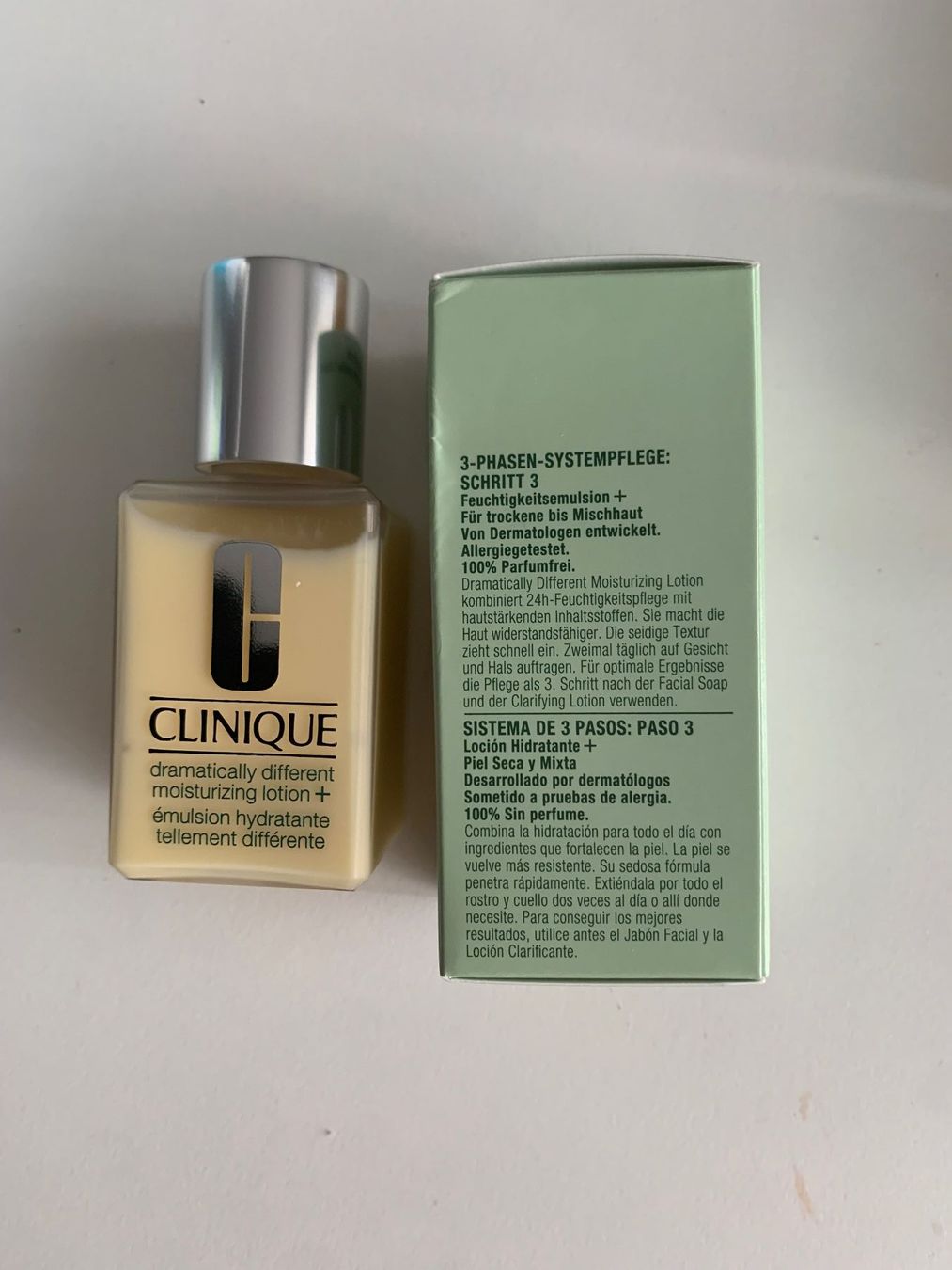 Clinique Gesichtspflege: Kosmetik - Clinique -- Neu – Neu und originalverpackt aus ARISDORF von evez4 4
