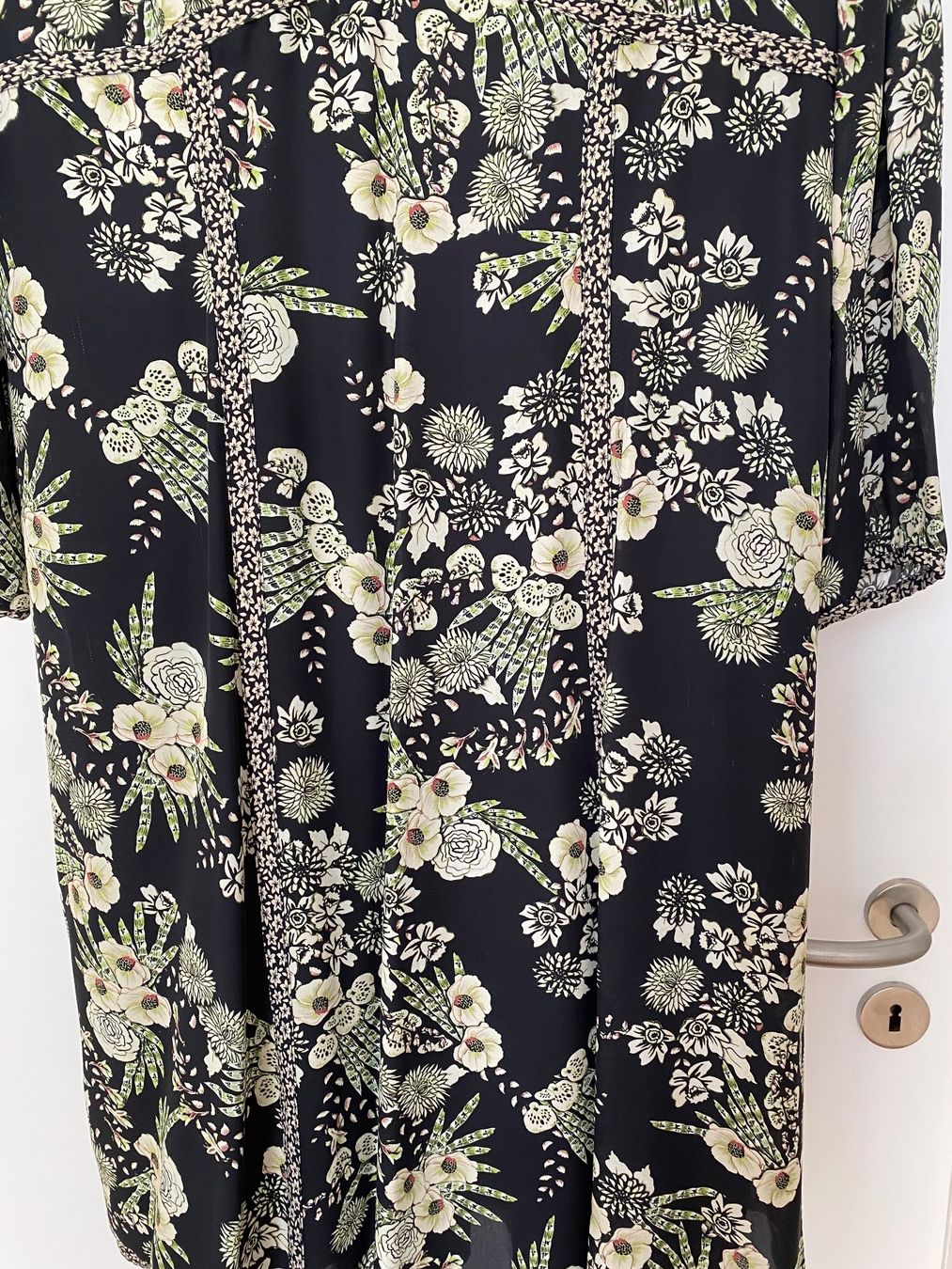 Marc Cain Vestiti: Marc Cain Kleid Gr.6 LP 389.- – Usato da Buchs-ZH venduto da Frauenkleidermarkt 1