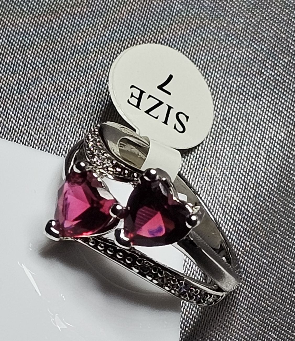 Anelli: Romantischer Ring mit rotem Zirkonia, Gr.7 – Nuovo (secondo la descrizione) da Grenchen venduto da lei_tjl5 1