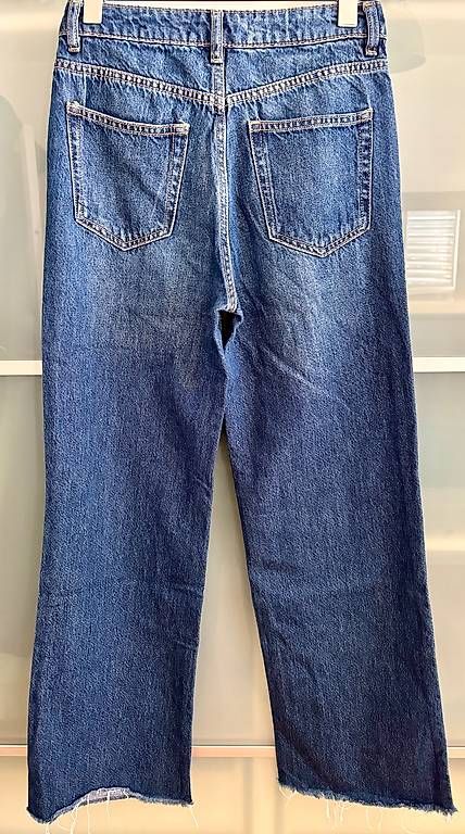 Jeans: Jeans von Mango Grösse 34 – D'occasion à Hedingen par inf_mjl7 1