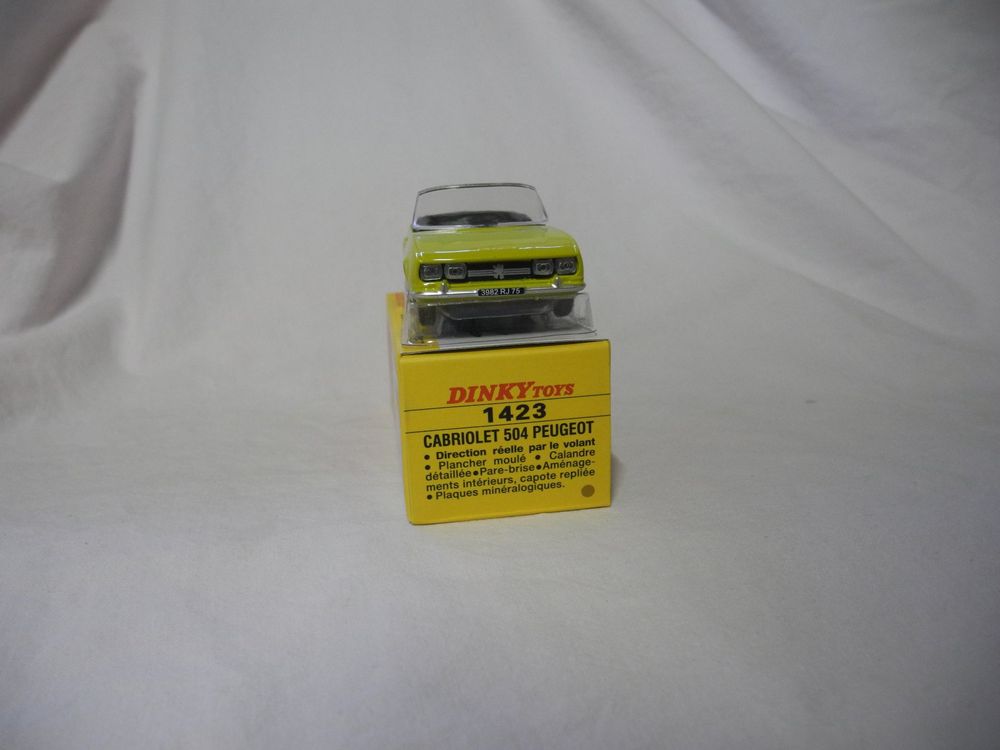Voiture Miniature Peugeot 504 Cabriolet - Marque Dinky Toys / Atlas - Occasion En Excellent état Avec Boîte