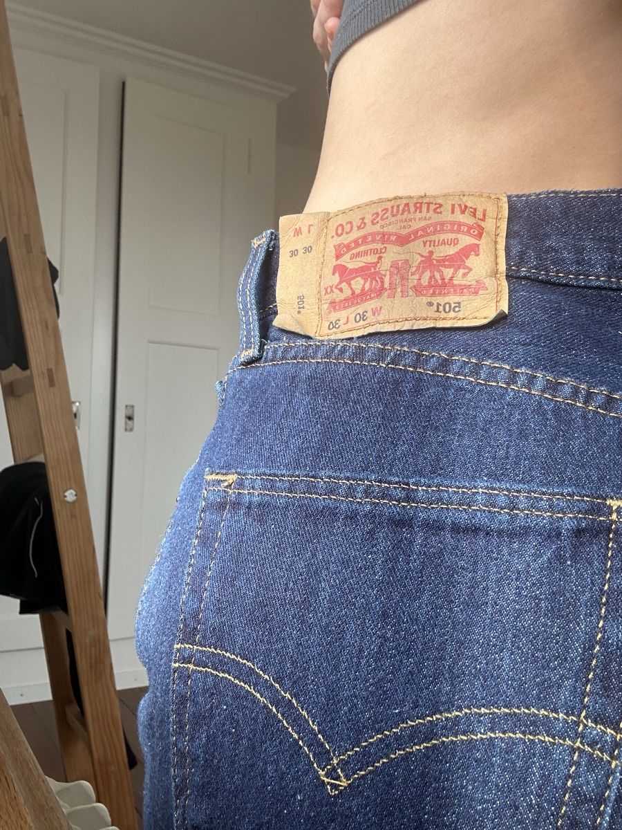 Levi's Jeans: Original Levi's 501 Jeans, Grösse 30/30, Top Zustand! – Gebraucht aus Steffisburg von viv_5tqt 2