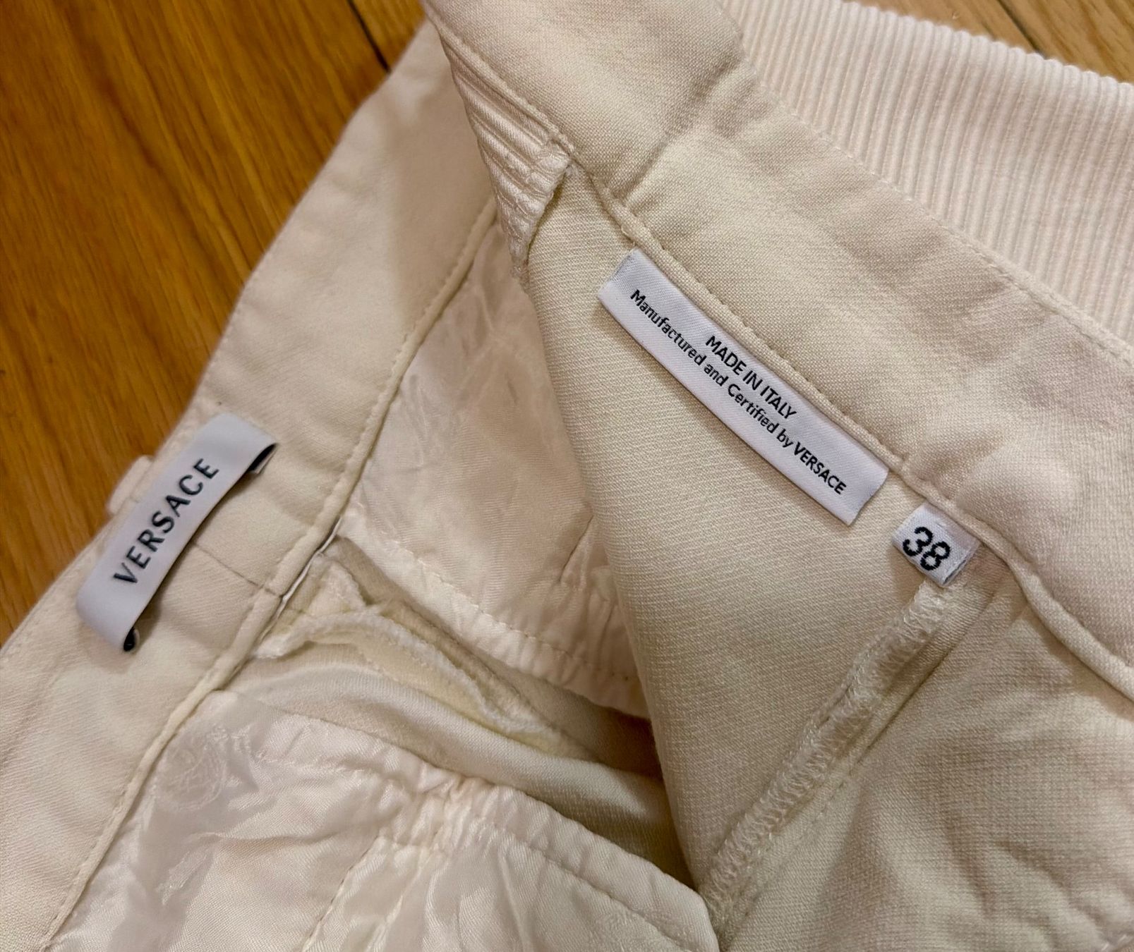 Pantalons: Pantalon Versace taille 34 – D'occasion à Thonex par TropicalPlantsCorner 5