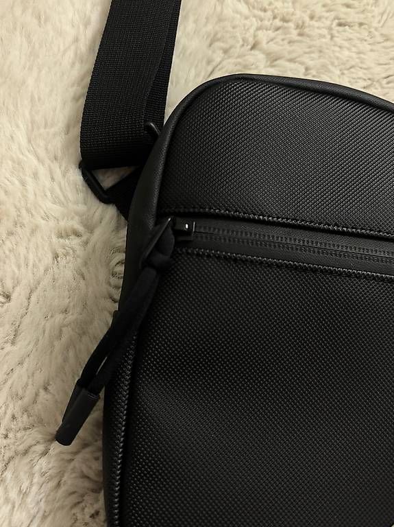 Borse: Lacoste Bauchtasche schwarz  – Usato da Zürich venduto da val_99cm 2