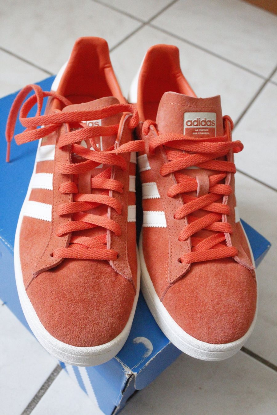 Adidas Scarpe da uomo: Adidas campus old model 43 1/3 – Nuovo e nell'imballaggio originale da Travers venduto da ColibriRoseOrange