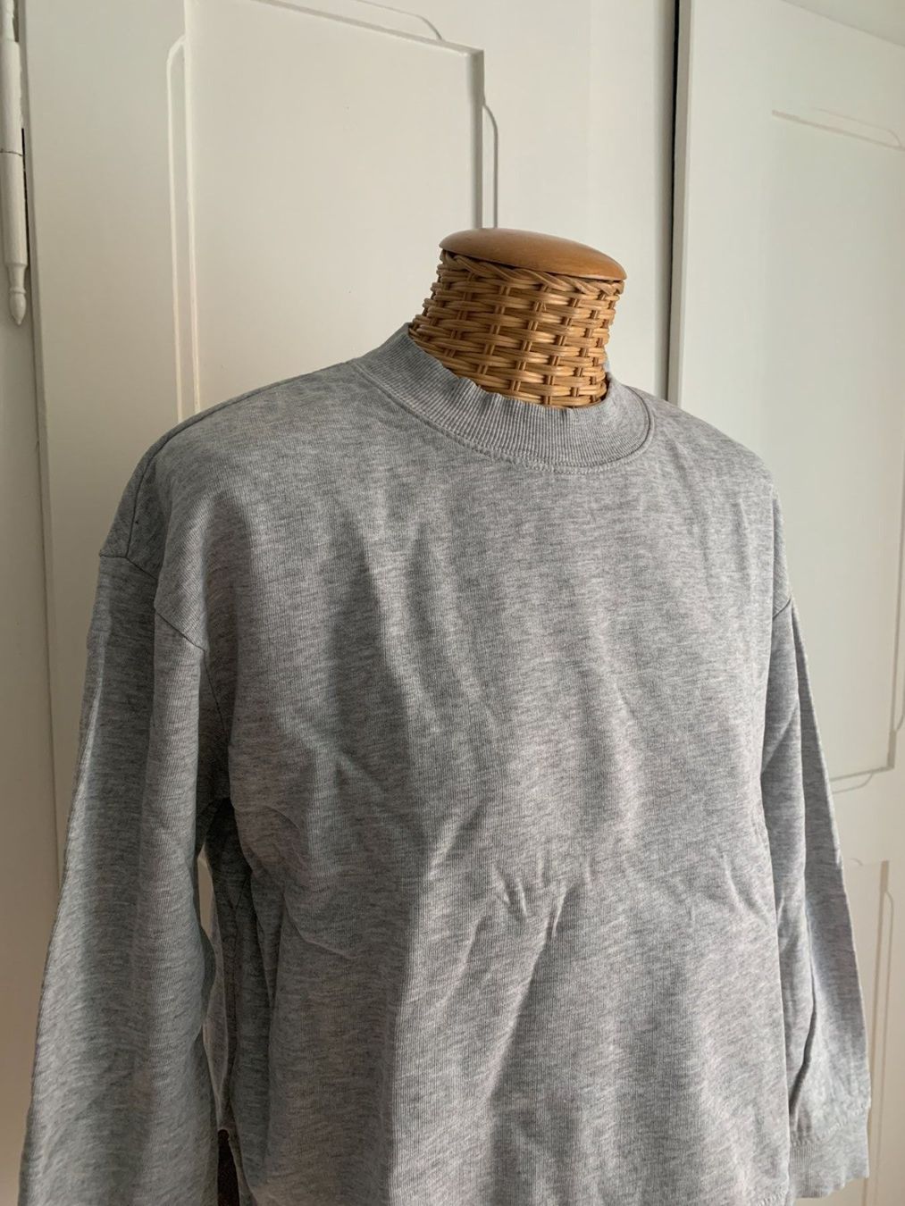 H&M Pullover & Sweatshirts: Sweatshirt hellgrau - S – Gebraucht aus Zürich von Diazaio 1