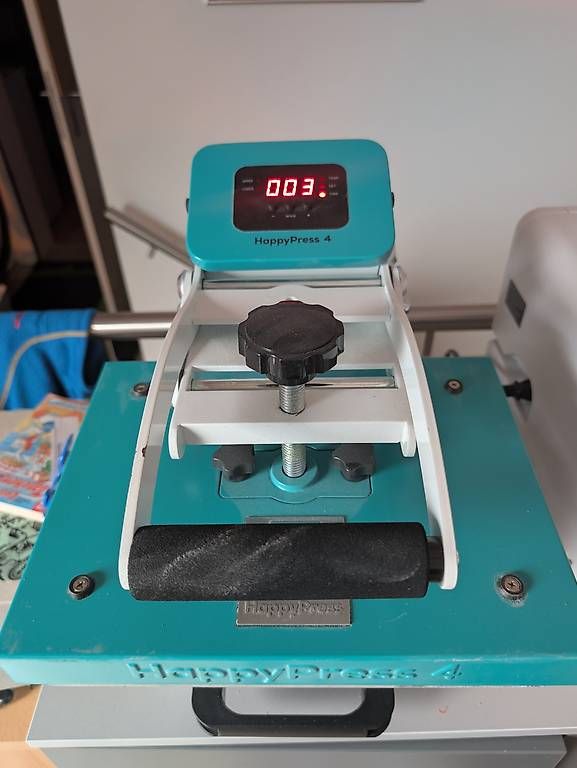 Toutes les machines: Happypress 4 – D'occasion à Wichtrach par Fraya
