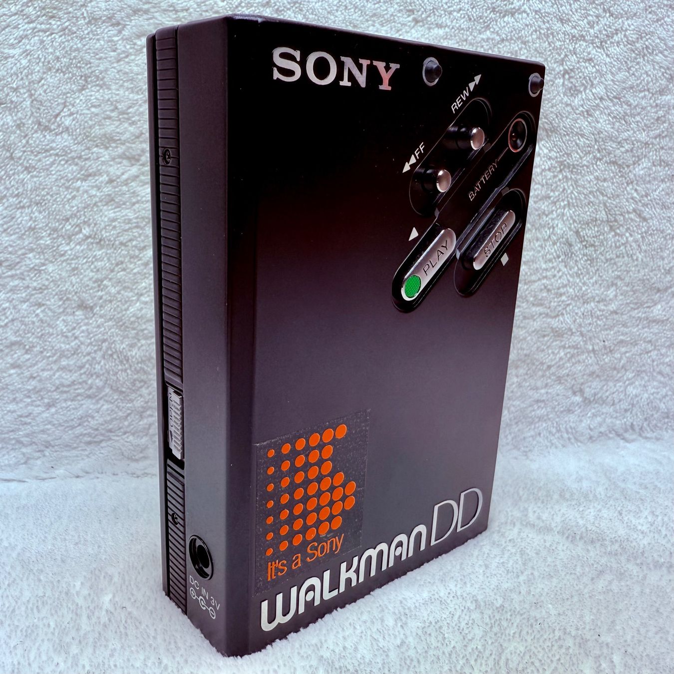 Sony Lecteur media portable: Sony Walkman WM-DD schwarz #253 – D'occasion à Vorderthal par WalkmanClinic 2
