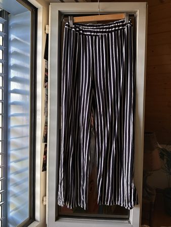 Sommerhose Gestreift Dunkelblau
