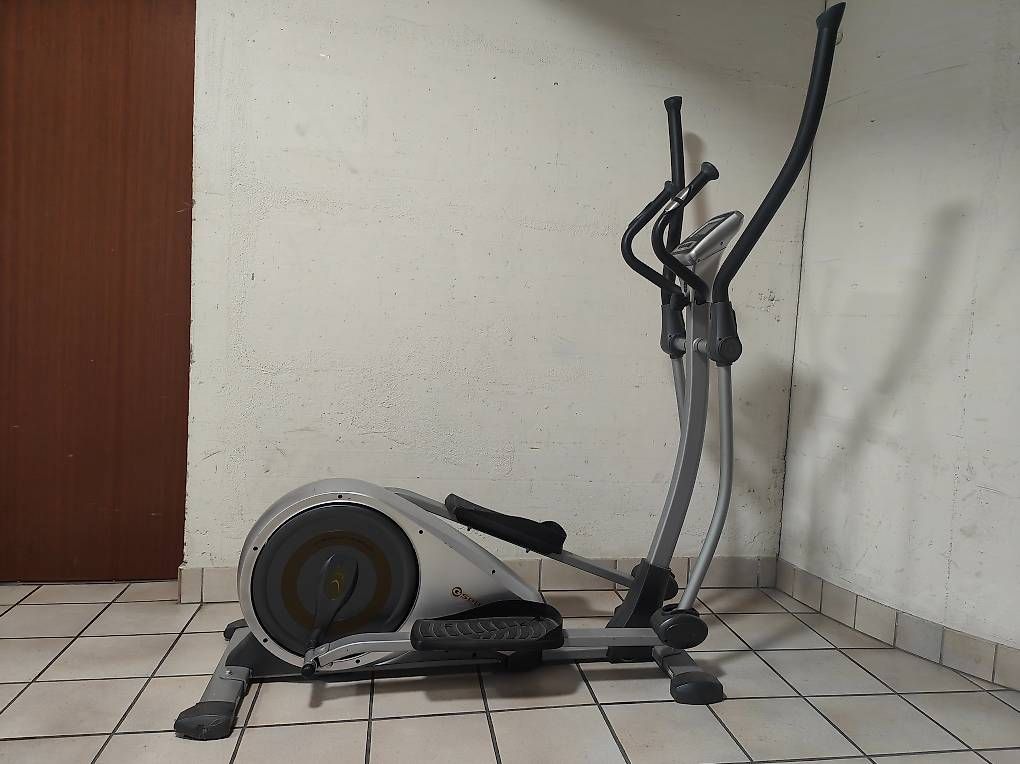 Hometrainer: Vélo elliptique  – Usato da Monthey venduto da Cocol01 2