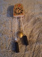 Wunderschöne Wanduhr von Dora Kuhn fürs Puppenhaus