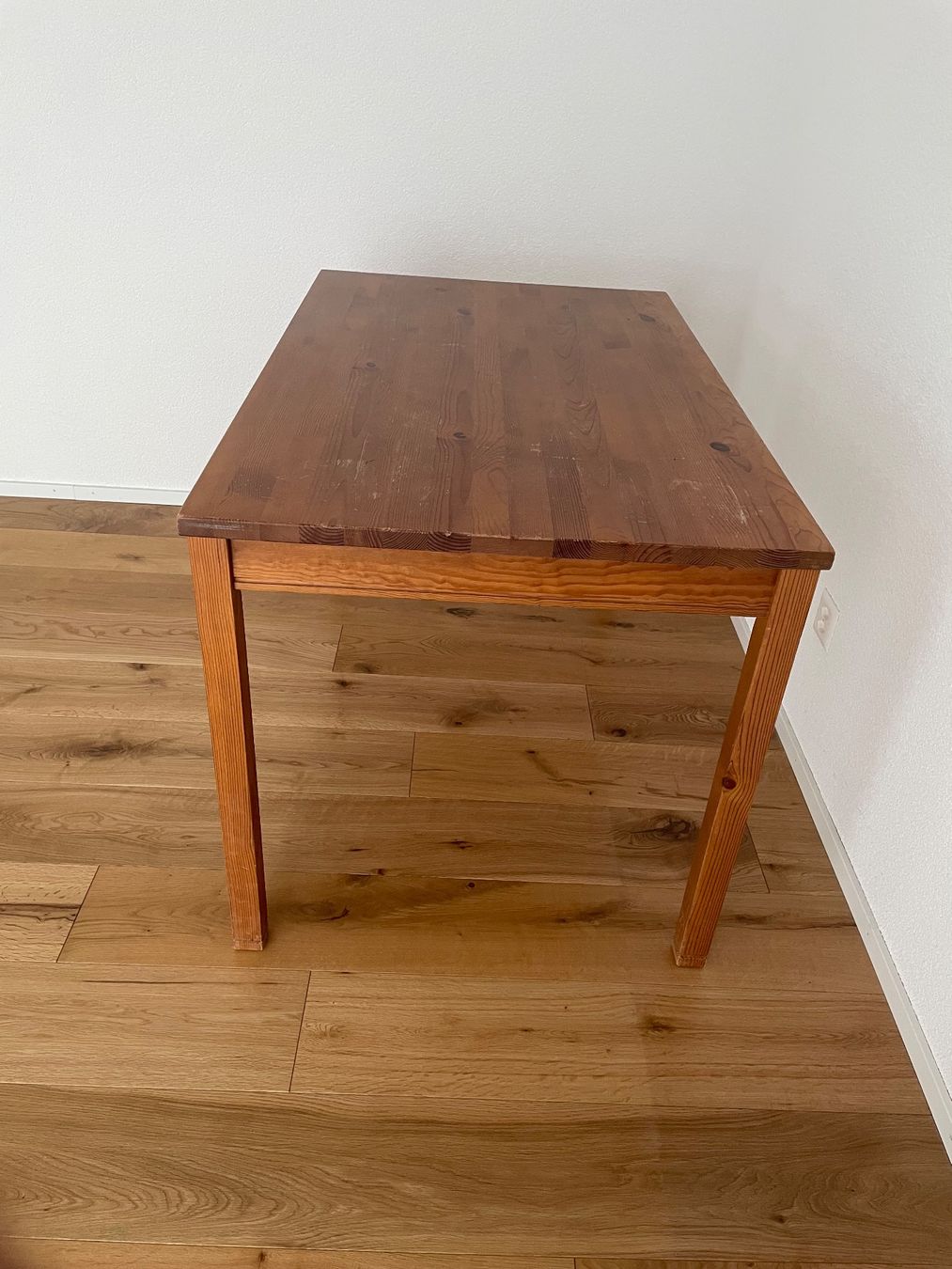 Tables: Holztisch – D'occasion à Galmiz par Radtourenfahrer 1