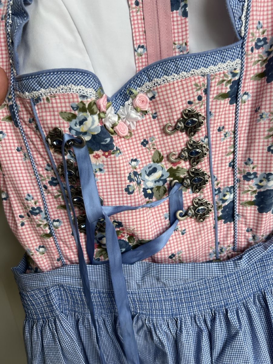Krüger Vestiti: Dirndl Krüger – Usato da Winterthur venduto da ann_vw2s 3