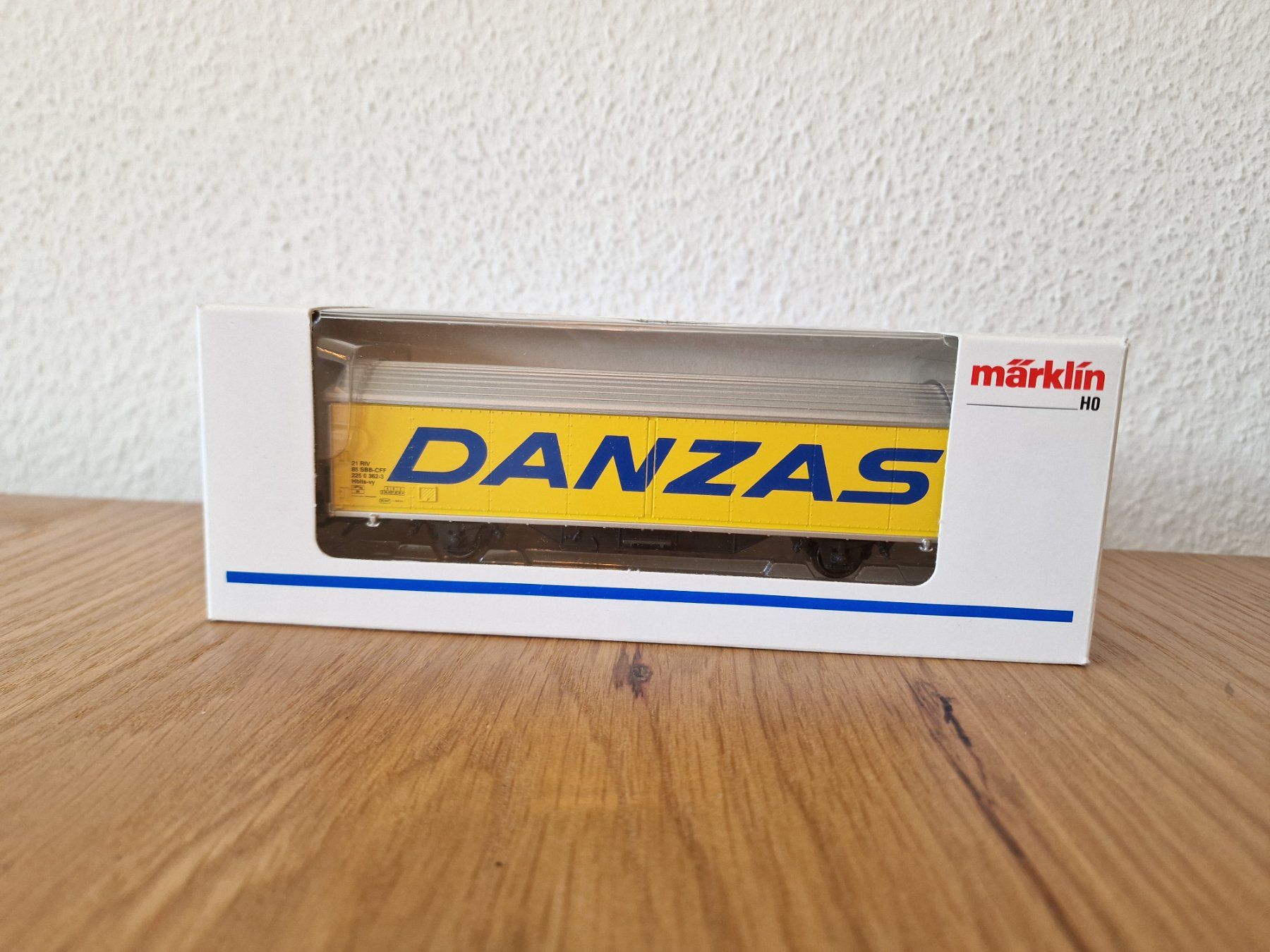 Märklin Modellini di ferrovie: SBB Danzas Güterwagen H0 – Usato da Matten b. Interlaken venduto da lor_hr9w 4