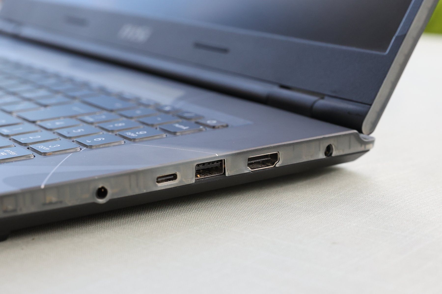 MSI Notebook: MSI Cyborg 17 Gaming-Laptop – Usato da Zürich venduto da donz888 3