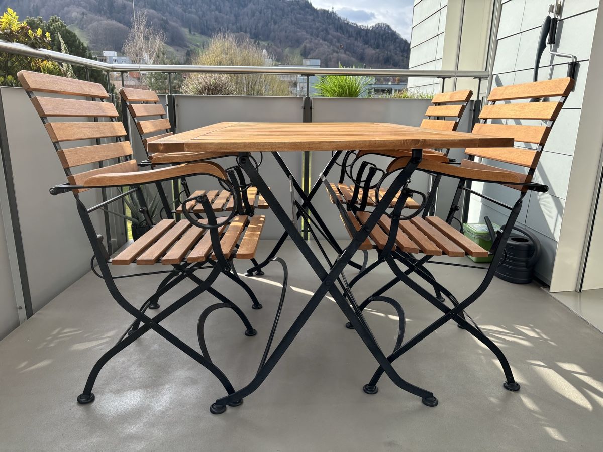 Tavoli: Balkon/ Gartentisch mit 4 Stühlen – Usato da Adliswil venduto da edpa 3