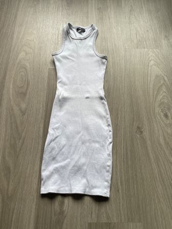 Rippkleid weiss Gr. XS — perfekt für den Sommer! ☀️👗