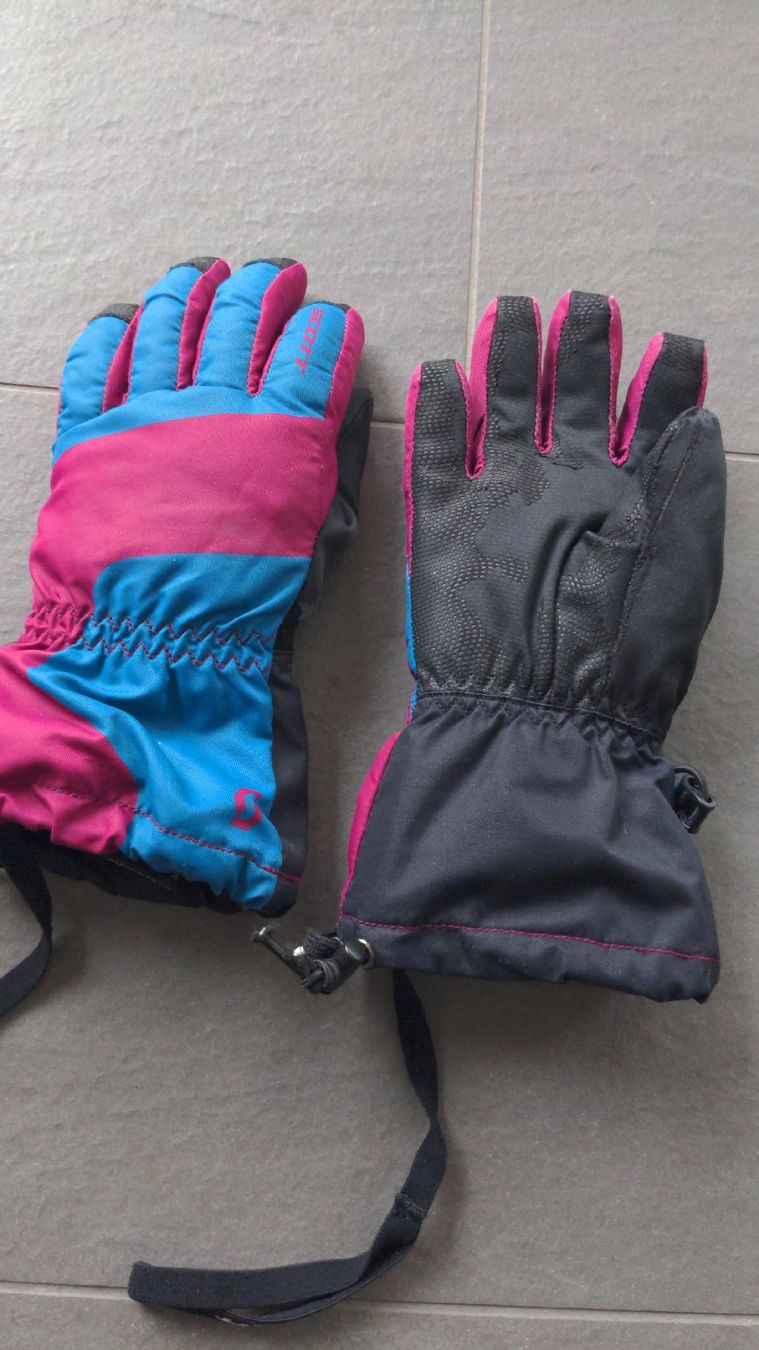 Scott Kinderhandschuhe: Scott Skihandschuhe Gr. 6 – Gebraucht aus Sutz von Rawypp