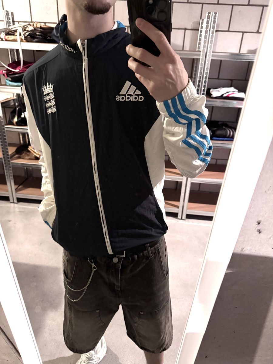 Adidas Giacche: vintage adidas england trackjacket navy/white  – Usato da Oberhofen Thun'see venduto da 61archive