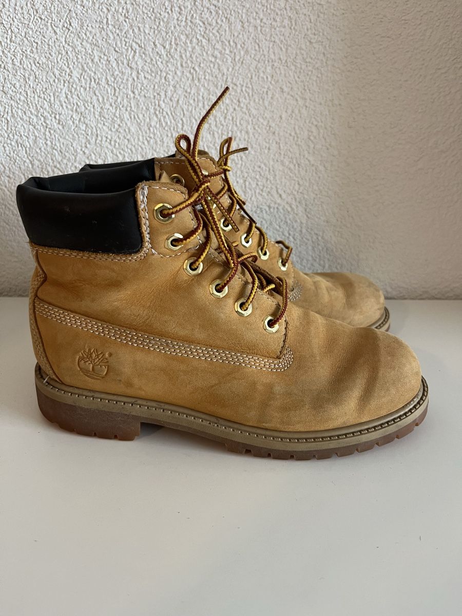 Timberland Chaussures femmes: Timberland Boots Grösse 35 – D'occasion à Frauenfeld par heyLani 1
