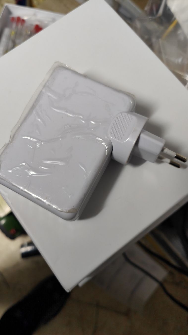 Chargements: usb charger – Neuf (Voir description) à Schöftland par magicX01