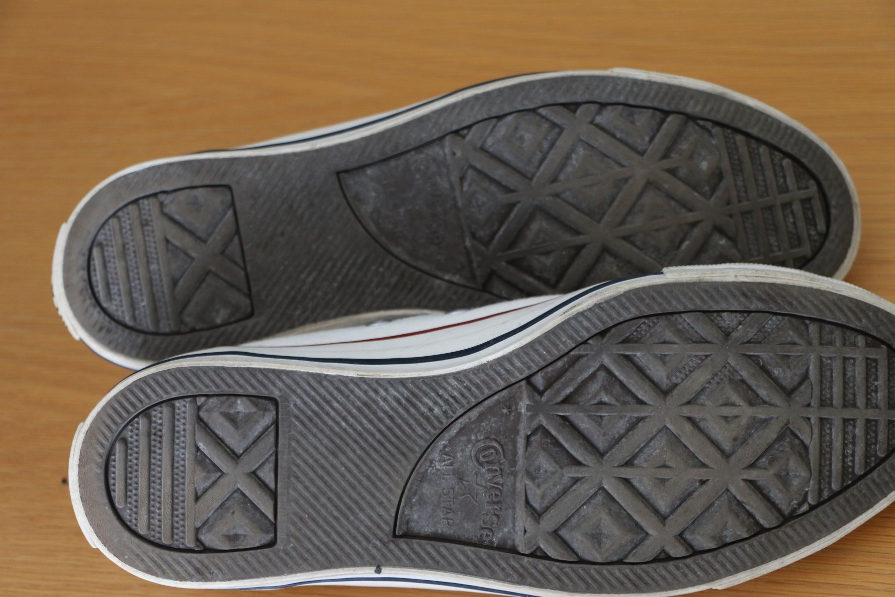 Converse Scarpe da uomo: Converse All Star Schuhe in Gr. 39 – Usato da Männedorf venduto da Topojasa 1