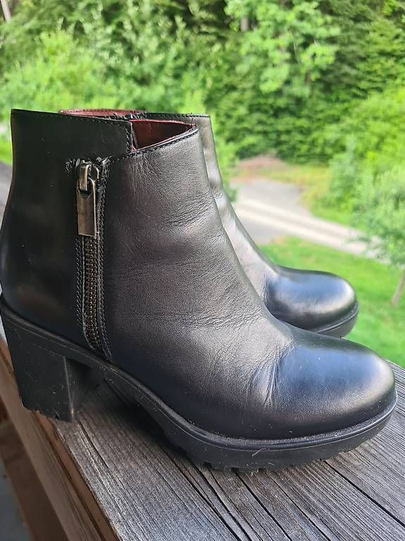 Scarpe da donna: Ankle Boots – Usato da Heimisbach venduto da Rotflengel
