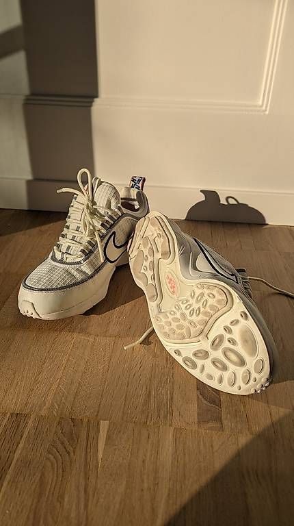 Herrenschuhe: Nike Spiridon – Gebraucht aus Zürich von chuck-loris 2