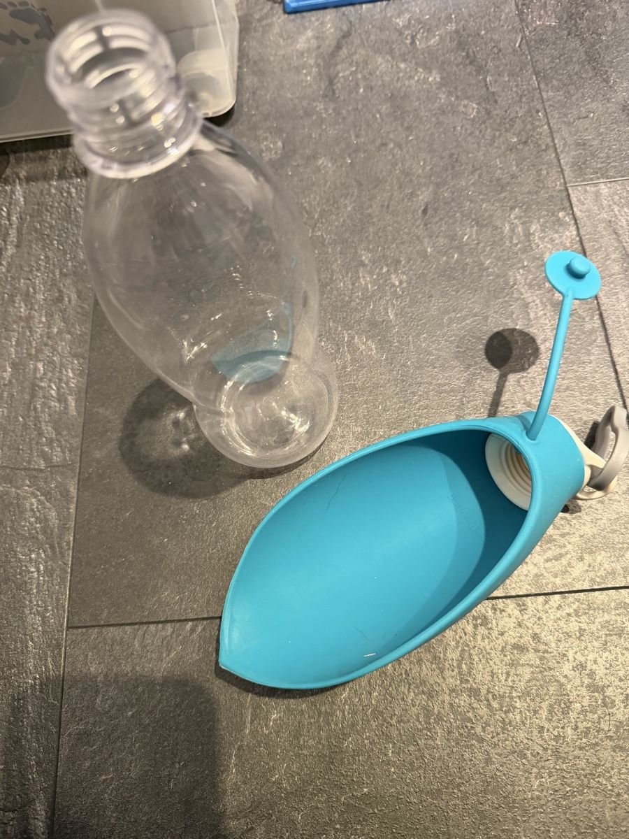 Borracce & Thermos: Hundewasserflasche für unterwegs – Usato da Niederglatt ZH venduto da vul_v86c 2