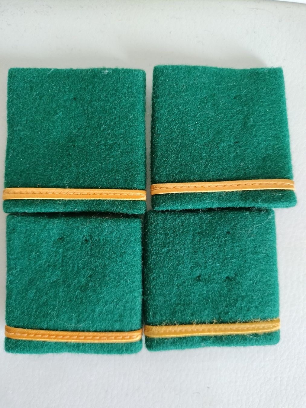 Schweizer Armee Uniformen: Schweizer Armee Militär Uniform Schulterpatten – Gebraucht aus Schwanden Sigrisw von cadieux71