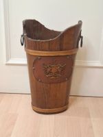 Gotischer 1900s Schirmständer aus geschmiedetem Holz & Zeit
