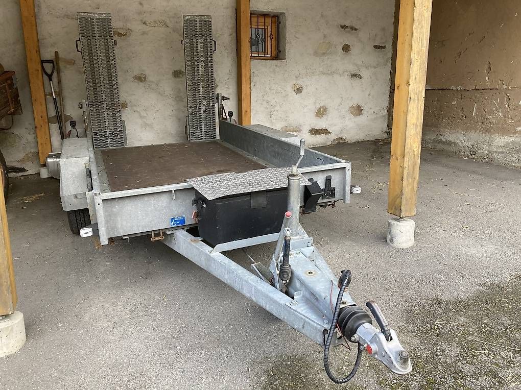 Rimorchi: Rimorchio Humbaur 3500  – Usato da Campo (Blenio) venduto da M.B.95