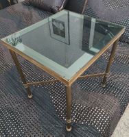 Zwei edle Vintage Messing-Couchtischchen mit Glasplatte