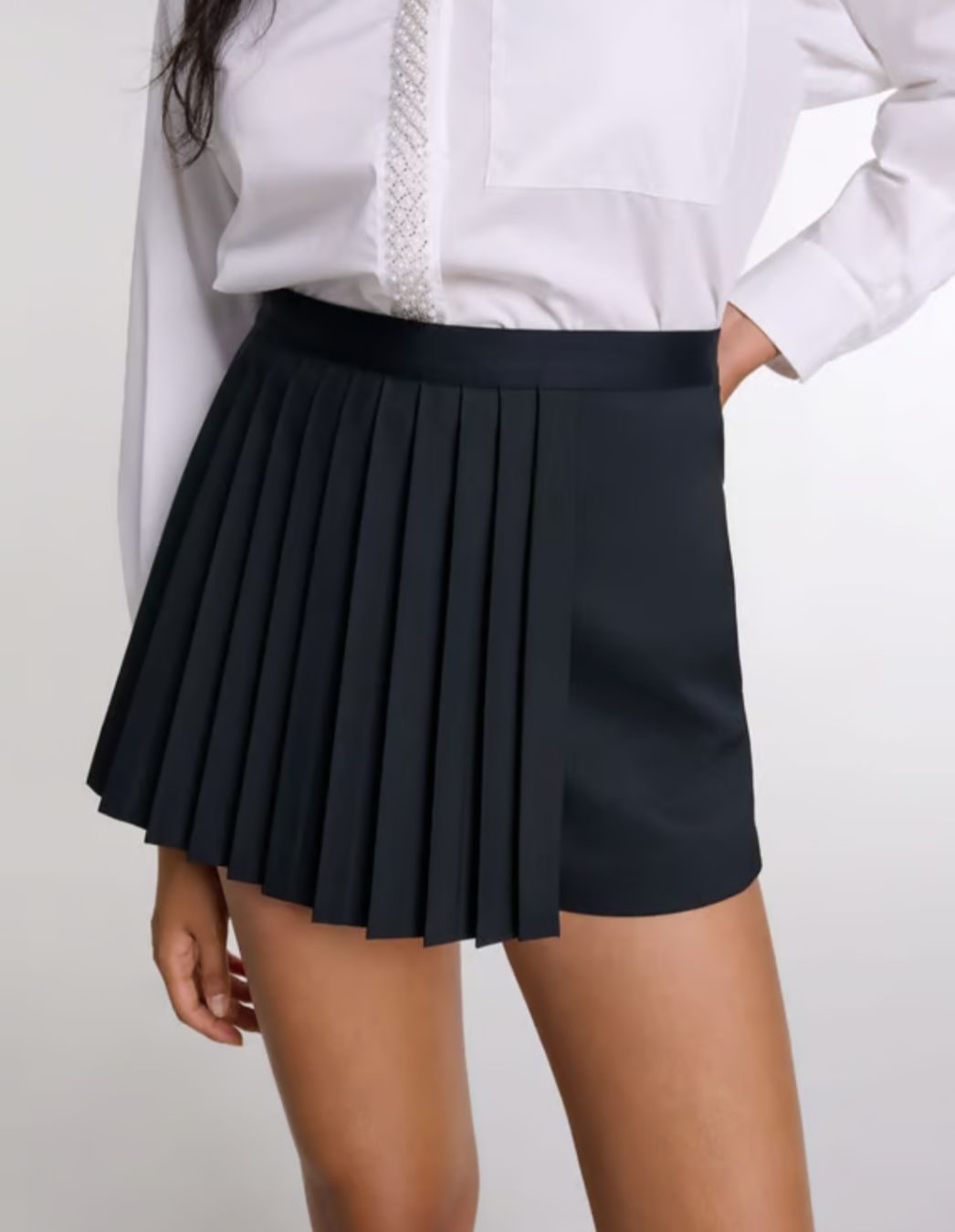 Maje Röcke: Maje Falten Shorts Gr. 36 NEU – Neu (gemäss Beschreibung) aus Bronschhofen von eve_l8y7 7