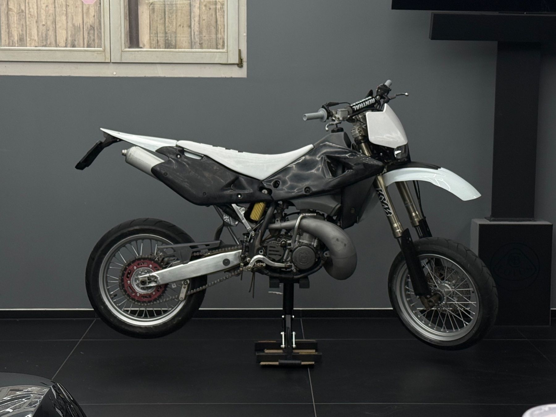 Husqvarna Strada: 2002 Husqvarna WR250 2T – Usato da Hallau venduto da wie_t85z 1