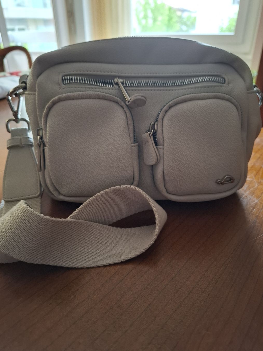 Sacs femmes:  borsetta beige Carpisa – D'occasion à Viganello par sor_dcq8