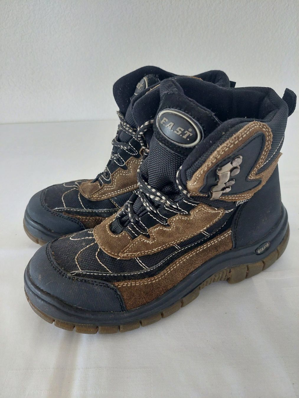 Scarpe da uomo: Wanderschuhe Grösse 37 – Usato da Frauenfeld venduto da Hmei8293 2