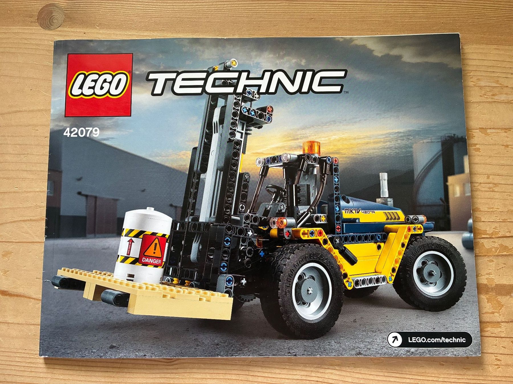Lego Documenti: LEGO Technic Bauanleitung 42079 - Schwerlast-Gabelstapler – Usato da Reigoldswil venduto da Frog40