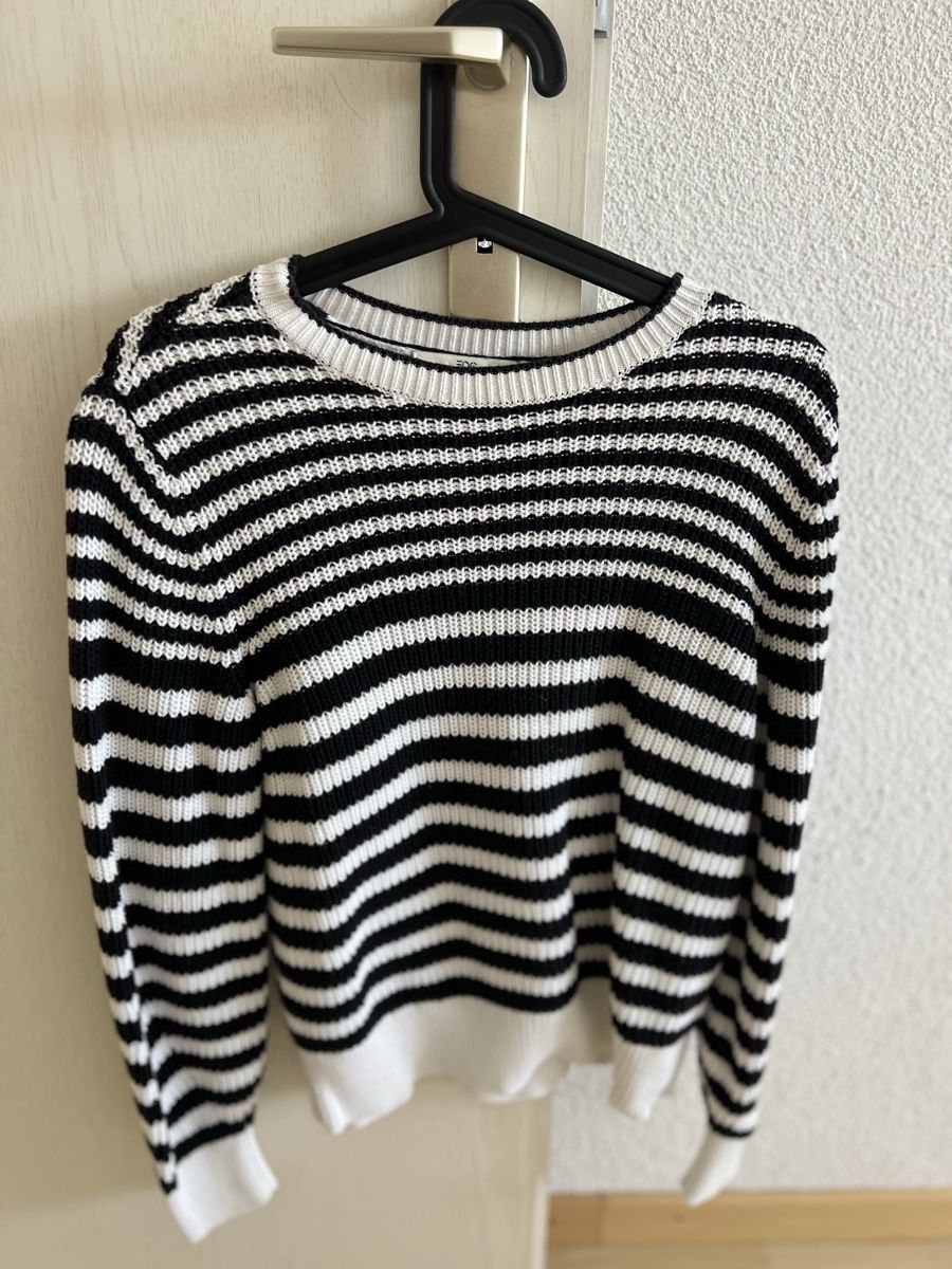 Esprit Maglioni & Felpe: Esprit Striped sweater like new – Usato da Zürich venduto da fer_5h7x 1