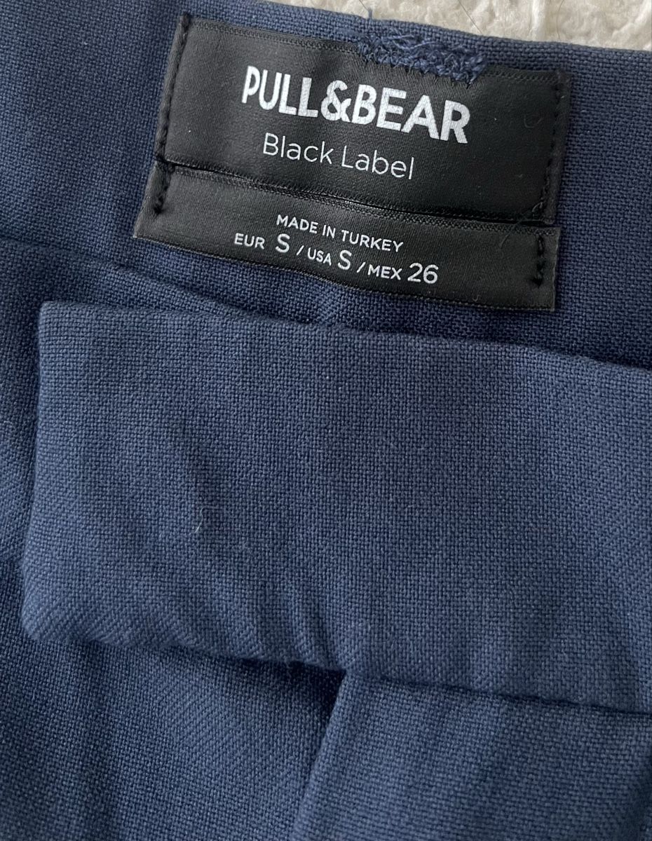 Pull&Bear Pantalons: Stoffhose Pull&Bear dunkelblau Grösse S – Neuf avec emballage d'origine à Spreitenbach par sah_9glw 2