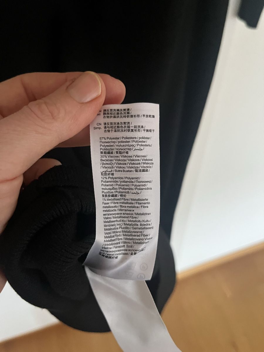 Esprit Vestiti: Esprit Strickkleid, XS, Schwarz mit Rollkragen – Usato da Wädenswil venduto da Iana32 3