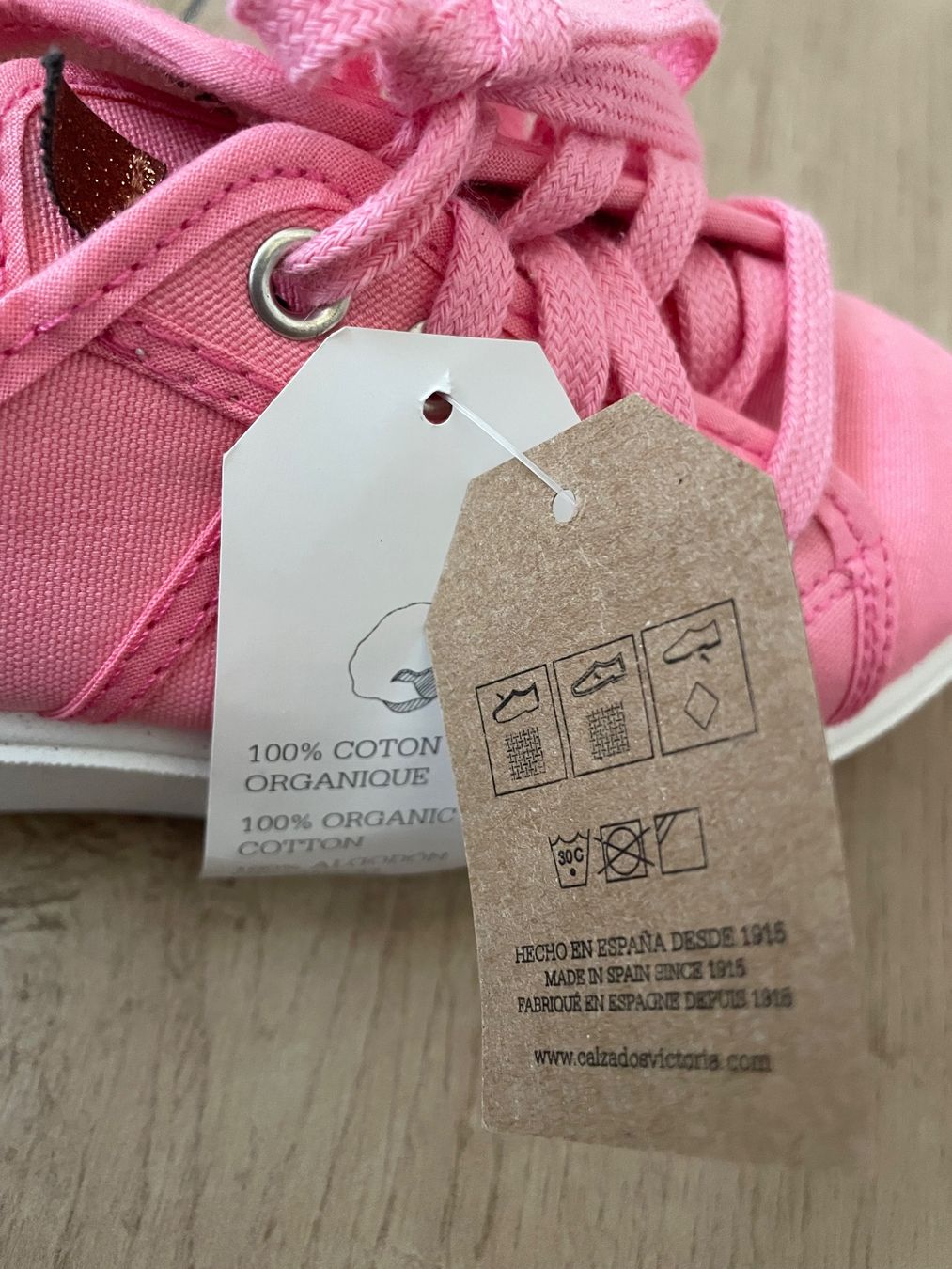 Victoria Scarpe per ragazze: Schuhe von Victoria Gr. 30 NEU – Nuovo (secondo la descrizione) da Waltenschwil venduto da hansnine 1