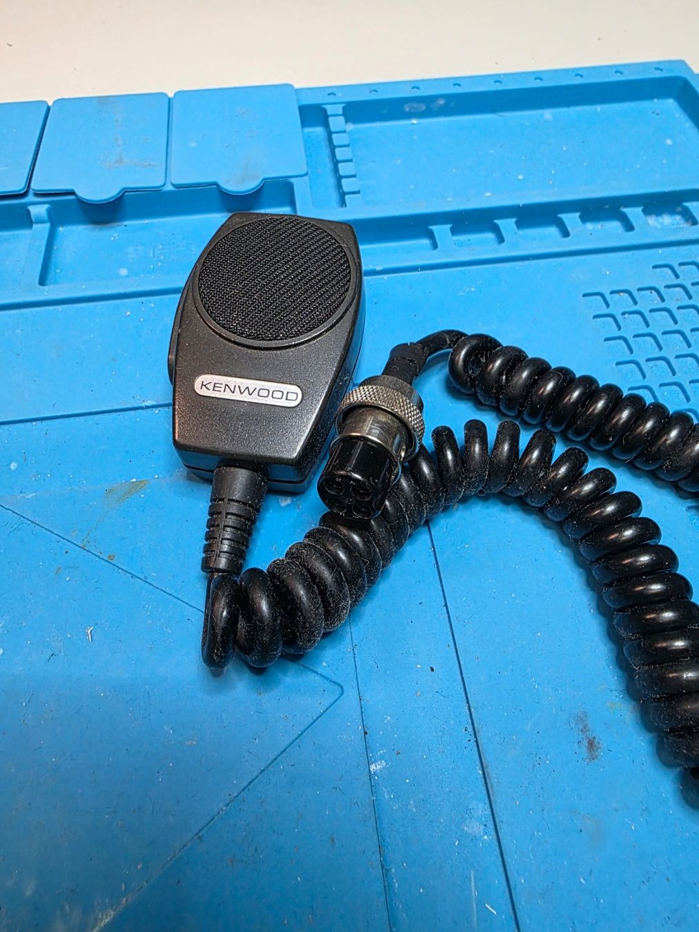 Kenwood Radiocomunicazione: Funkgerät 5 Stk. Kenwood Mike – Usato da Zürich venduto da HB9EZE 4