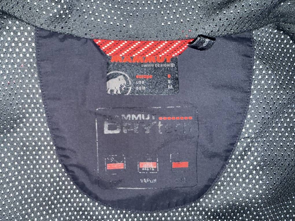 Giacche: MAMMUT 150 PEAKS – Usato da Hermrigen venduto da Raggeli 2