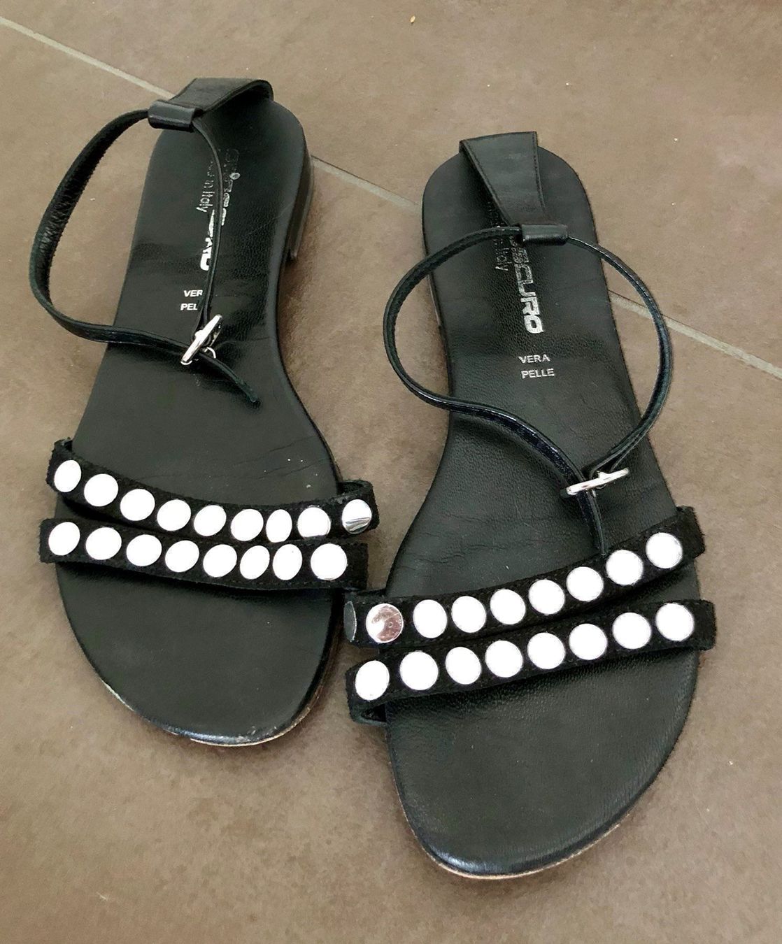 Scarpe da donna: Leder Sandaletten schwarz – Usato da Hergiswil NW venduto da Labello01