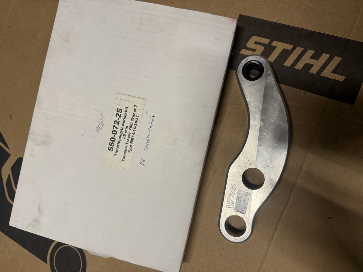 Yamaha Tutti i ricambio per moto: Kit de rabaissement yamaha tracer 7 / 700 – Usato da St-Maurice venduto da m_o_9jdf